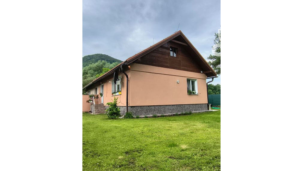 ÚTULNÝ 2 IZBOVÝ DOM 24 Km Z KOŠIC