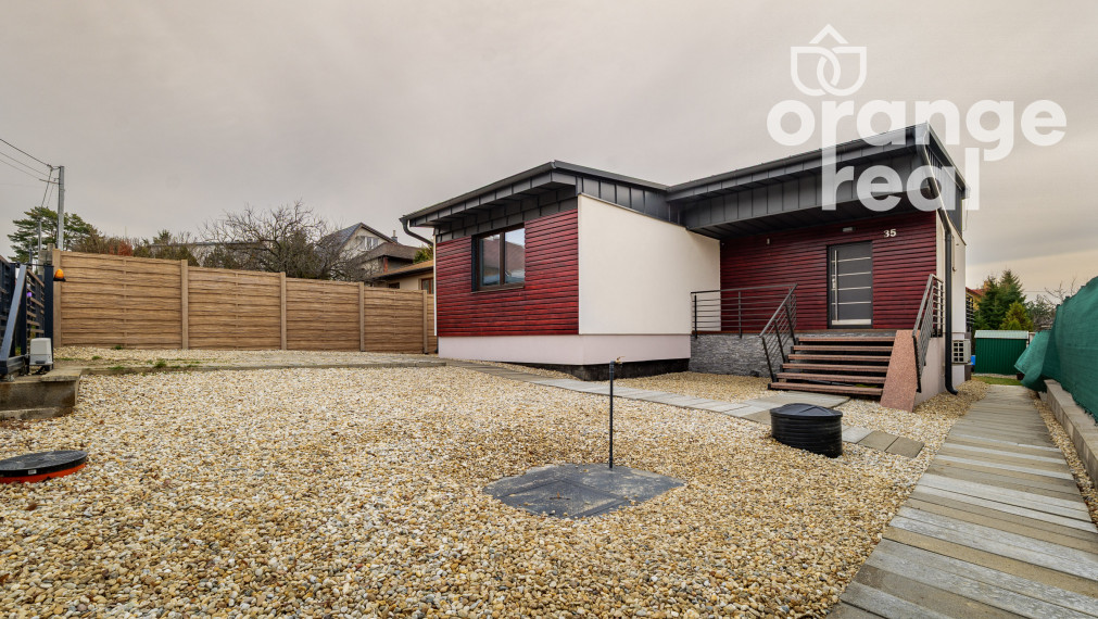 Útulný rodinný dom s veľkým pozemkom Košice - Pereš, Medzevská ulica