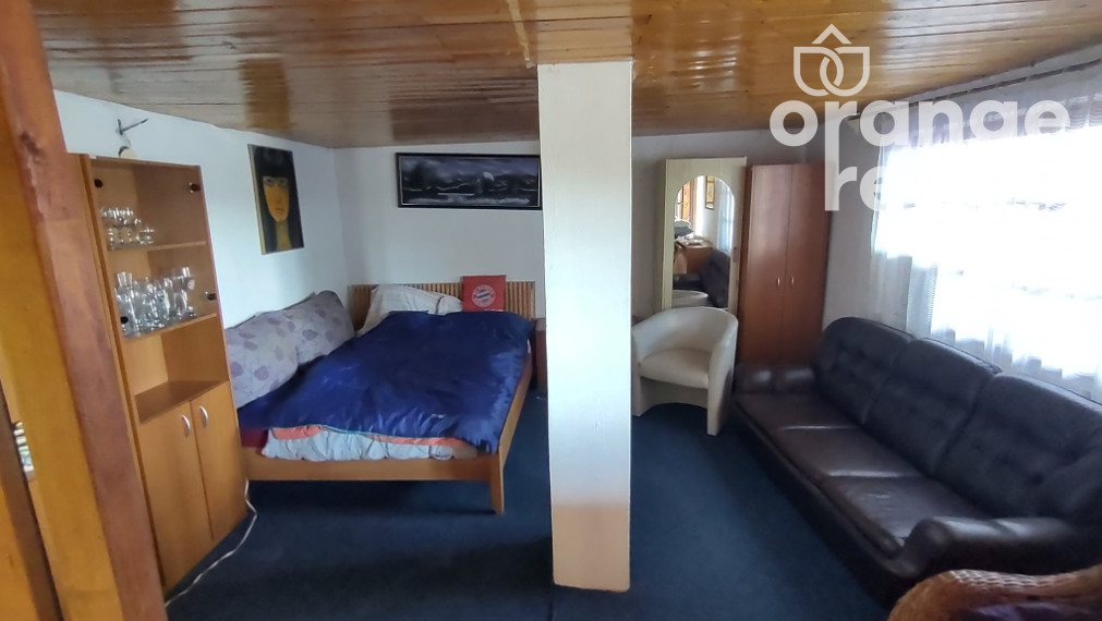 CHATA NA PREDAJ - ČAŇA JAZERO