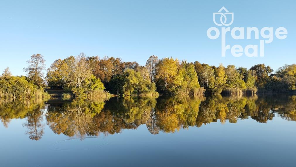 CHATA NA PREDAJ - ČAŇA JAZERO