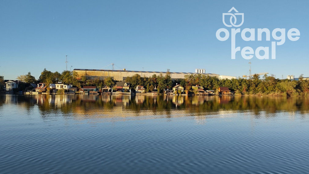 CHATA NA PREDAJ - ČAŇA JAZERO