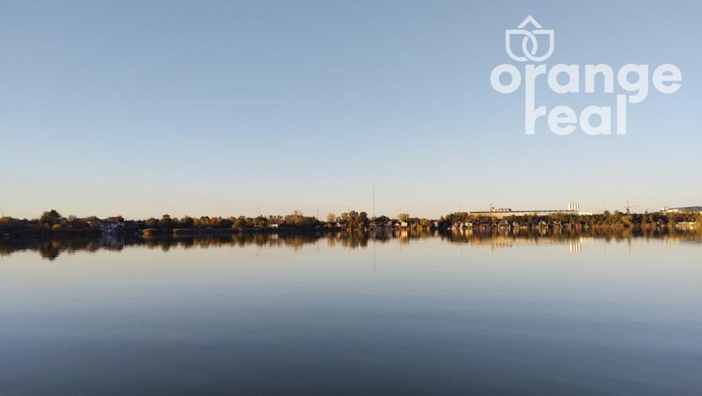 CHATA NA PREDAJ - ČAŇA JAZERO