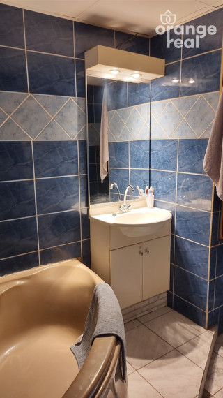 NA PREDAJ 1 a pol IZBOVÝ BYT KEŽMARSKA ULICA