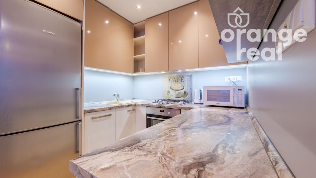 Zariadený 3-izbový byt pri Auparku po kompletnej rekonštrukcii, pražský typ