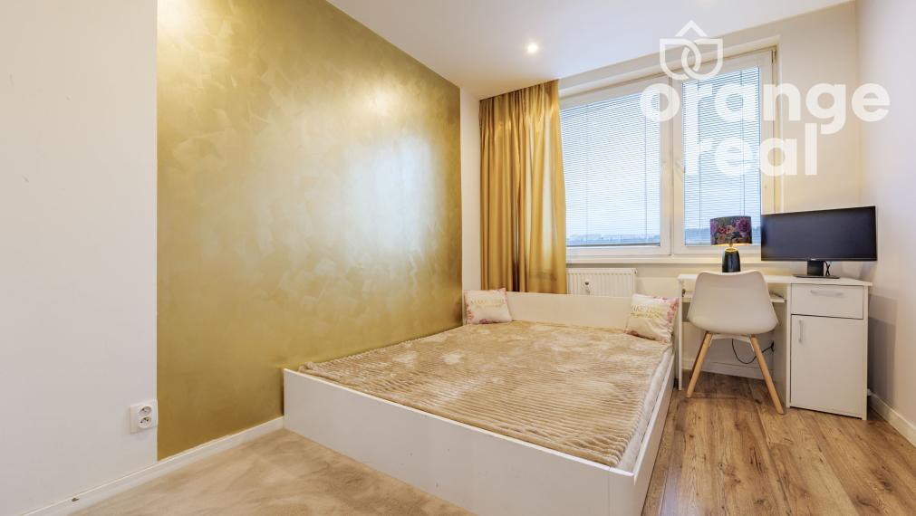 Zariadený 3-izbový byt pri Auparku po kompletnej rekonštrukcii, pražský typ