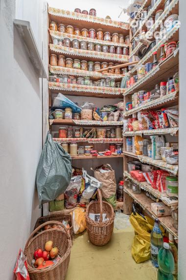 Priestranný tehlový staromestský byt na Czambelovej ulici so zimnou záhradou, 123 m2