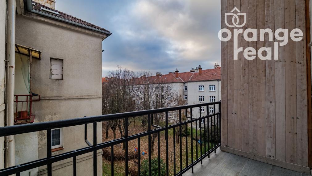 Priestranný tehlový staromestský byt na Czambelovej ulici so zimnou záhradou, 123 m2