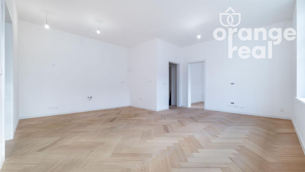 Tehlový 3-izbový byt v historickej budove  na Moyzesovej ulici, centrum Košíc