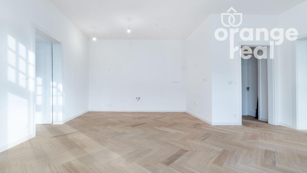 Tehlový 3-izbový byt v historickej budove  na Moyzesovej ulici, centrum Košíc