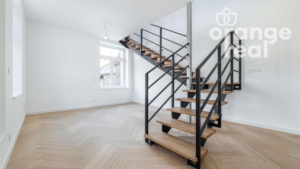 2-izbový mezonetový byt s balkónom v historickej budove na Moyzesovej ulici