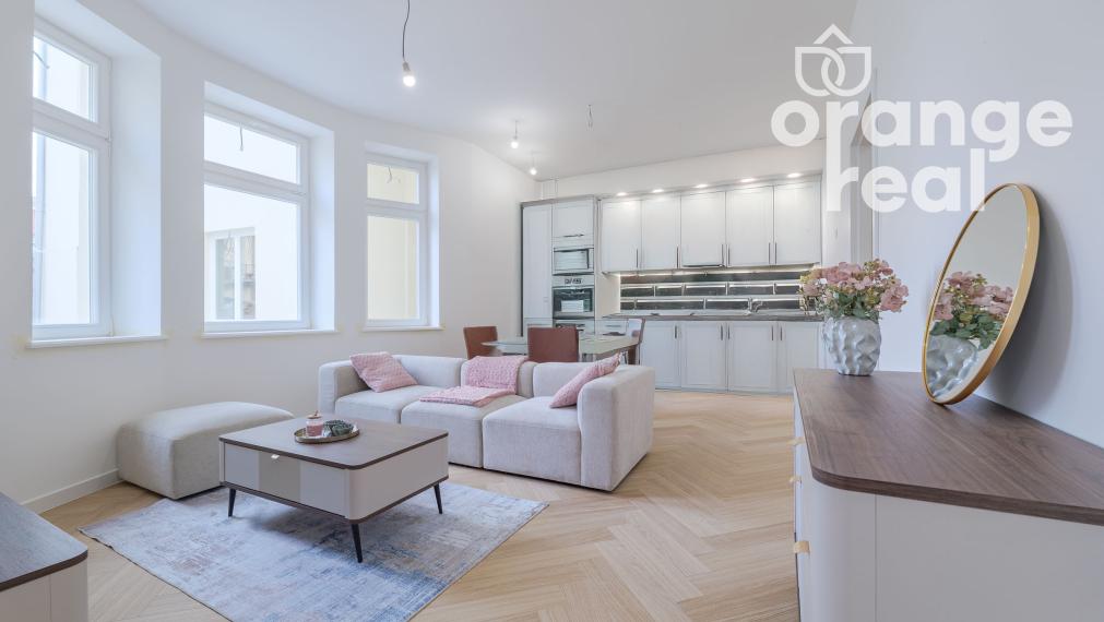 Priestranný 2-izbový byt v historickej budove na Moyzesovej ulici