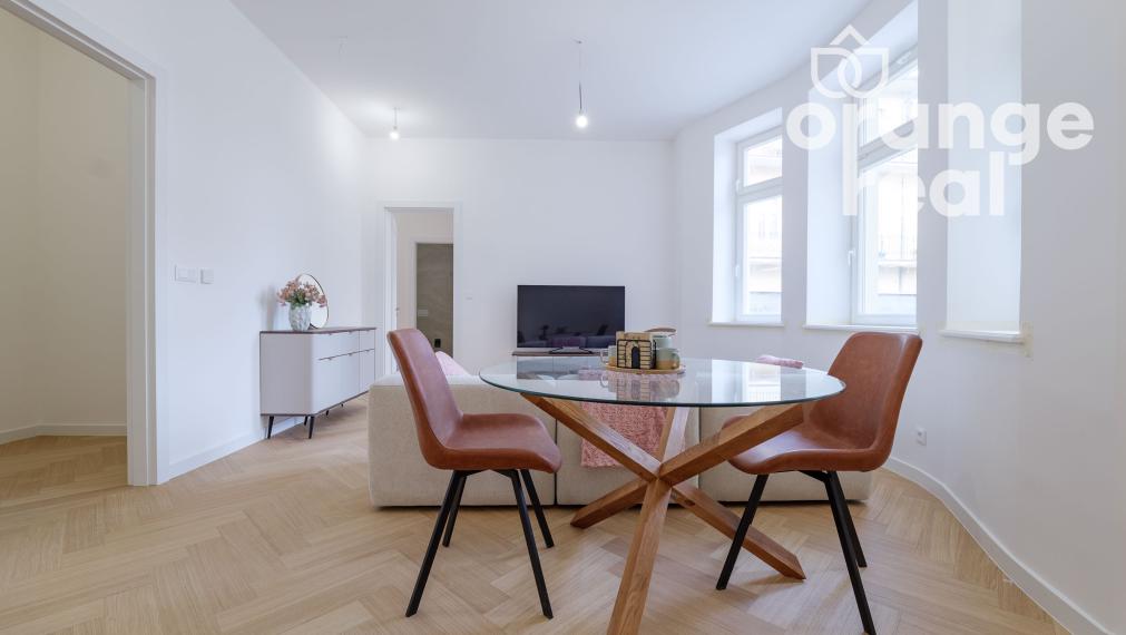 Priestranný 2-izbový byt v historickej budove na Moyzesovej ulici