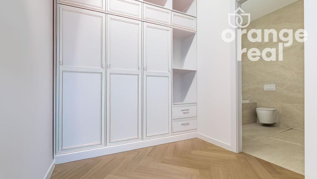 Priestranný 2-izbový byt v historickej budove na Moyzesovej ulici