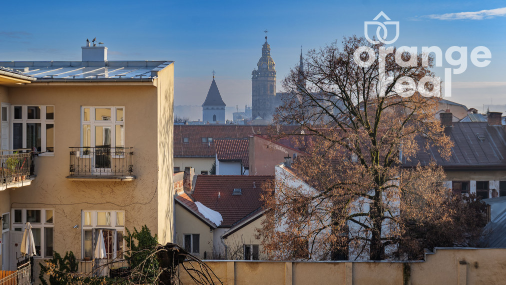 2-izbový mezonetový byt s balkónom v historickej budove na Moyzesovej ulici