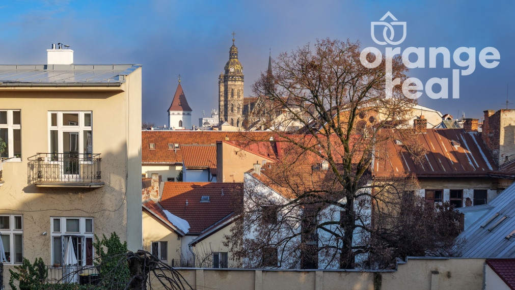 2-izbový mezonetový byt s balkónom v historickej budove na Moyzesovej ulici