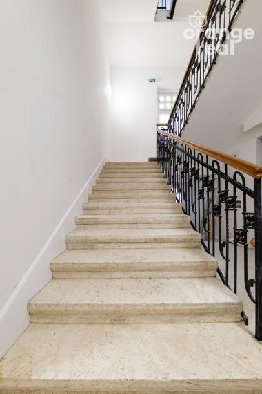 Tehlový 3-izbový byt v historickej budove  na Moyzesovej ulici, centrum Košíc