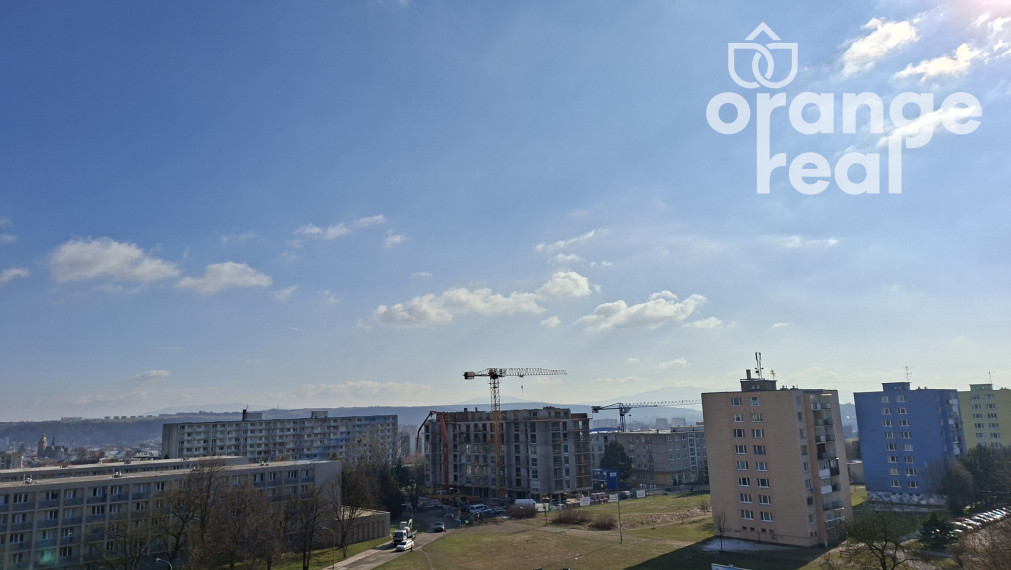 3-izbový pražský byt s loggiou na Považskej ulici po novej kompletnej rekonštrukcii, 2x klimatizácia