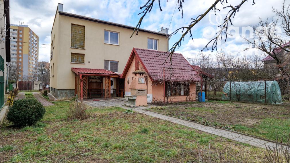 Dvojgeneračný rodinný dom Košice-Krásna
