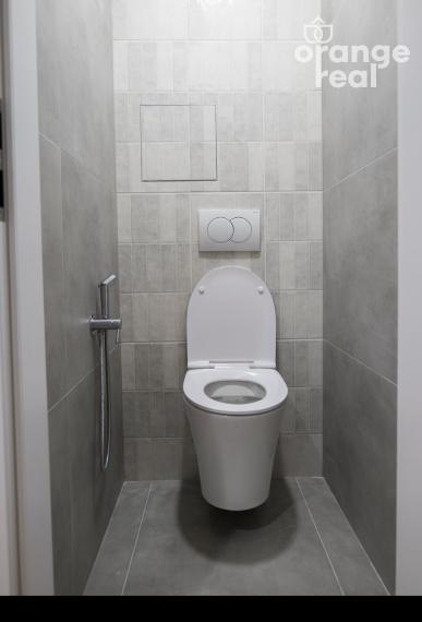 Nová rekonštrukcia! 3-izbový pražský byt na Jazmínovej ulici s loggiou