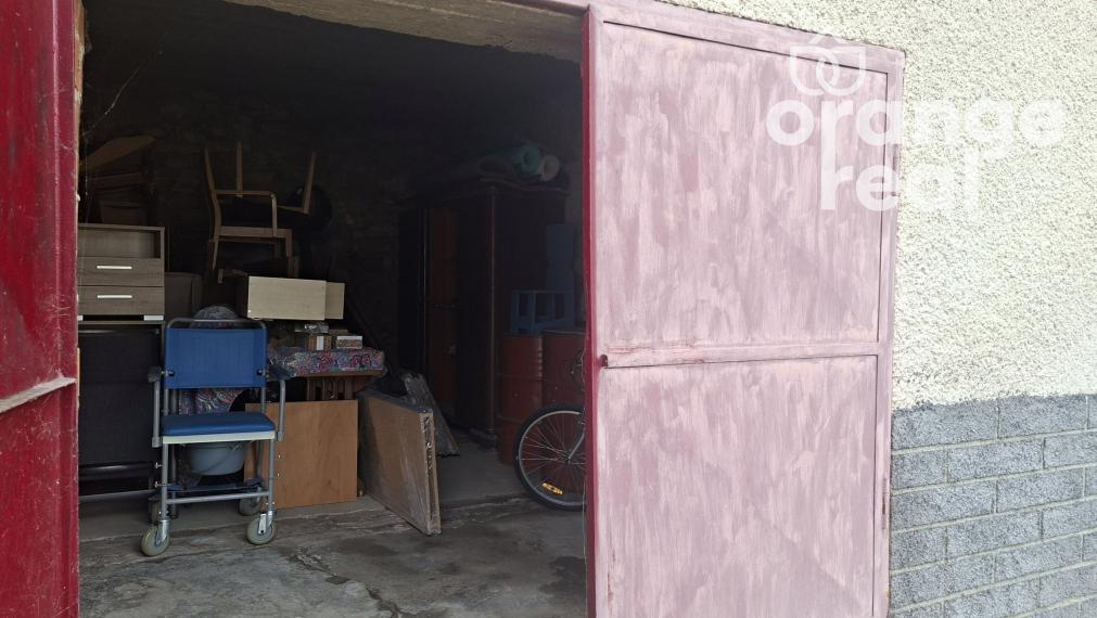 Rodinný dom s veľkým pozemkom v obci Brusnica, neďaleko Domaše