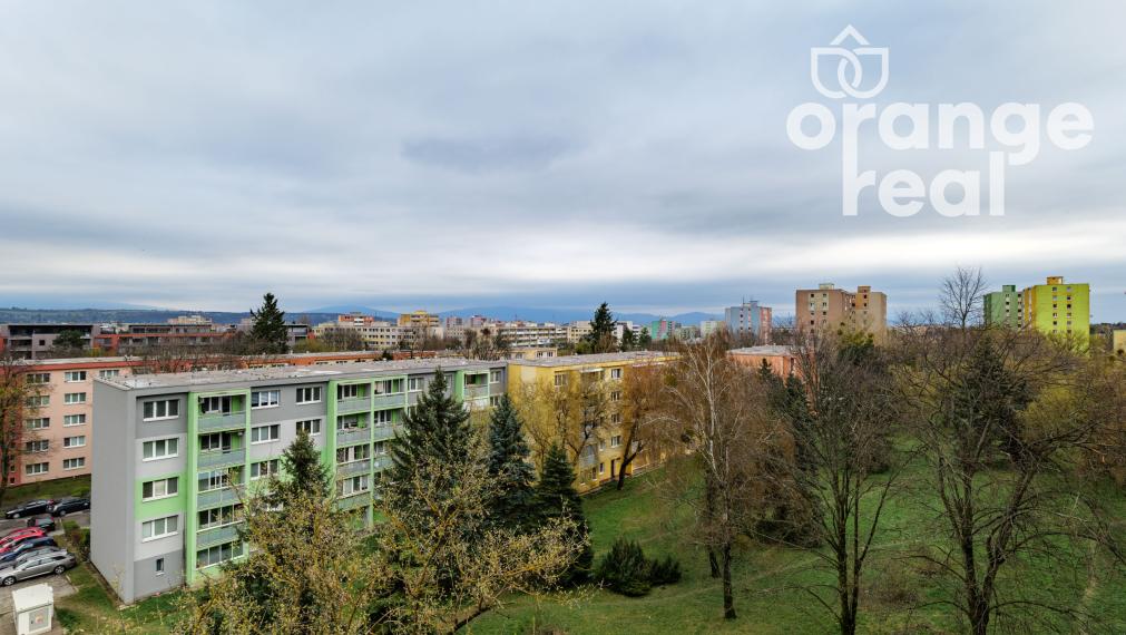 Útulný 4-izbový byt s loggiou na ulici Slobody, sídlisko Terasa