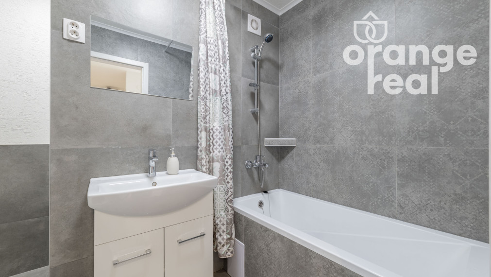 3-izbový pražský byt pri Novej nemocnici, Ipeľská ulica