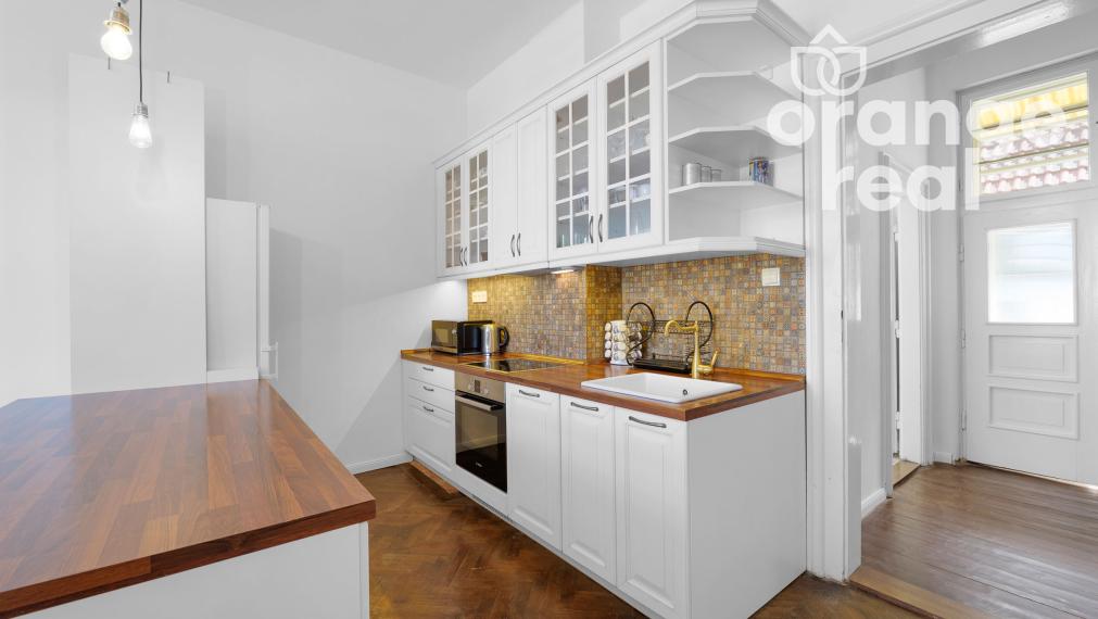 Staromestský 2-izbový byt s 2 balkónmi po rekonštrukcii na Garbiarskej ulici