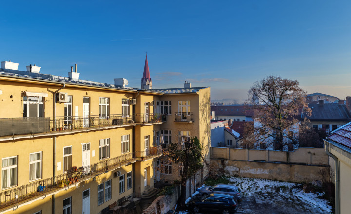 3-izbový mezonetový byt v historickej budove na Moyzesovej ulici - fotografia 19