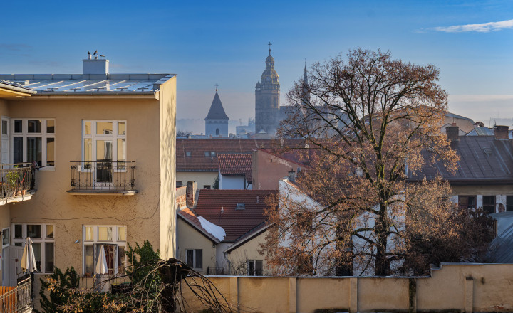 3-izbový mezonetový byt v historickej budove na Moyzesovej ulici - fotografia 21
