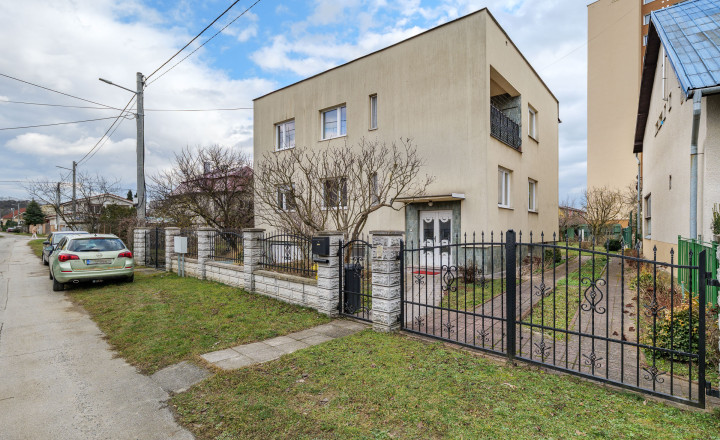 Dvojgeneračný rodinný dom Košice-Krásna - fotografia 30