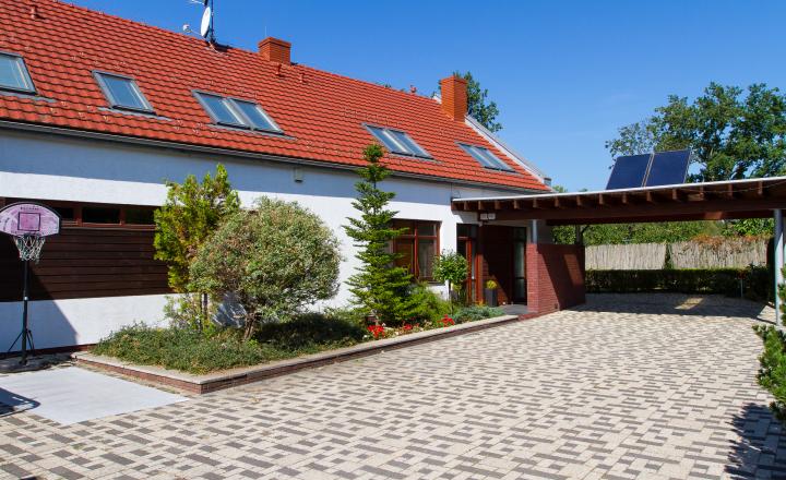 Nadštandardný 5 izbový rodinný dom v Malej ide - fotografia 33